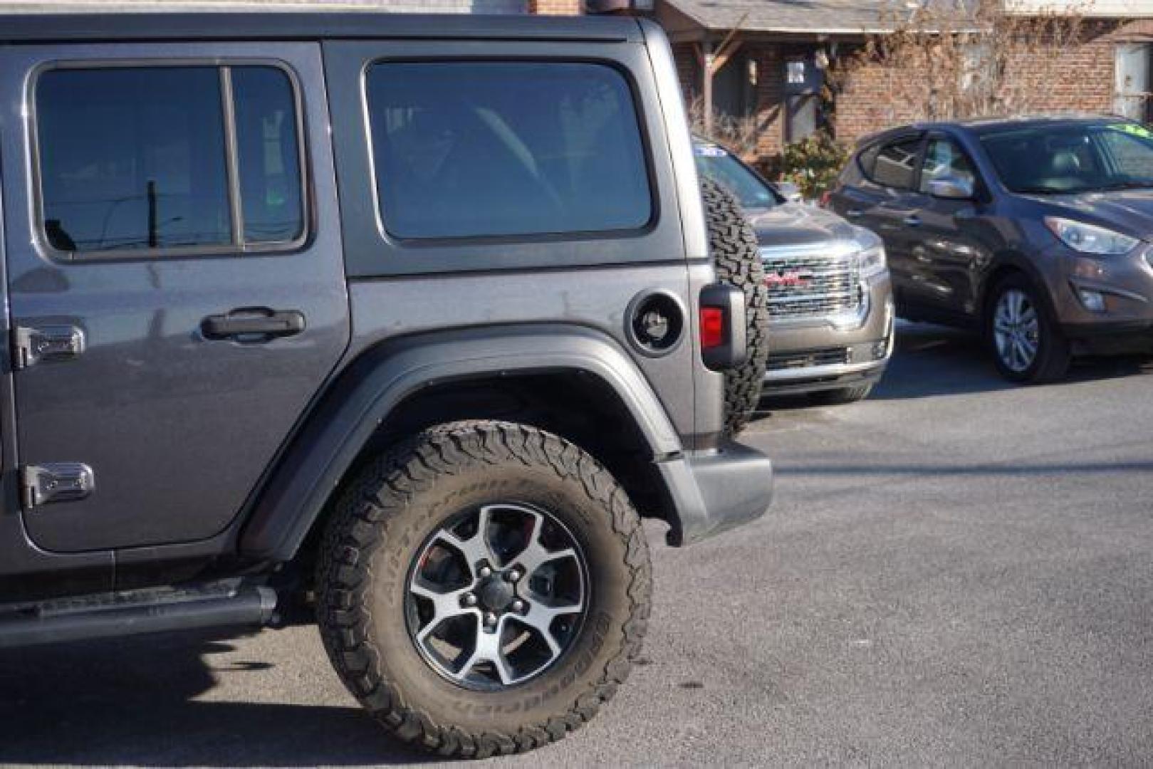2020 Sting-Gray Clearcoat /Black Jeep Wrangler Unlimited Sport S 4X4 (1C4HJXDG3LW) , located at 312 Centre Ave, Schuylkill Haven, PA, 17972, (570) 593-5278, 40.638130, -76.177383 - Photo#7