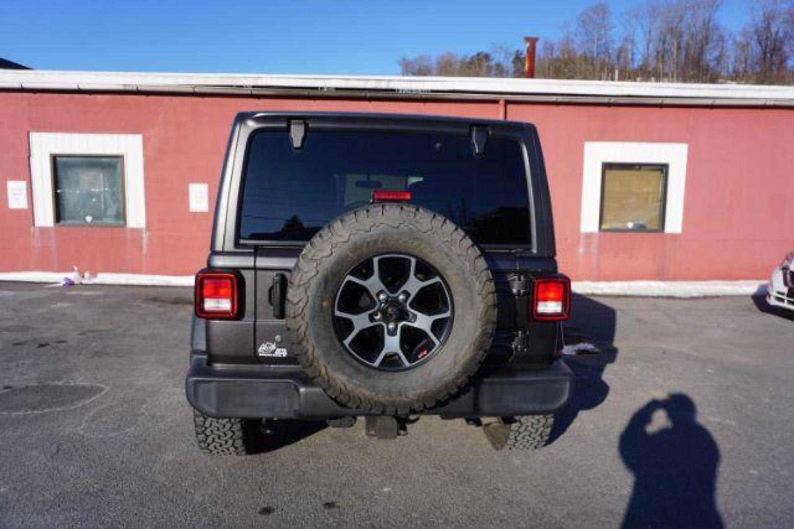 2020 Sting-Gray Clearcoat /Black Jeep Wrangler Unlimited Sport S 4X4 (1C4HJXDG3LW) , located at 312 Centre Ave, Schuylkill Haven, PA, 17972, (570) 593-5278, 40.638130, -76.177383 - Photo#10