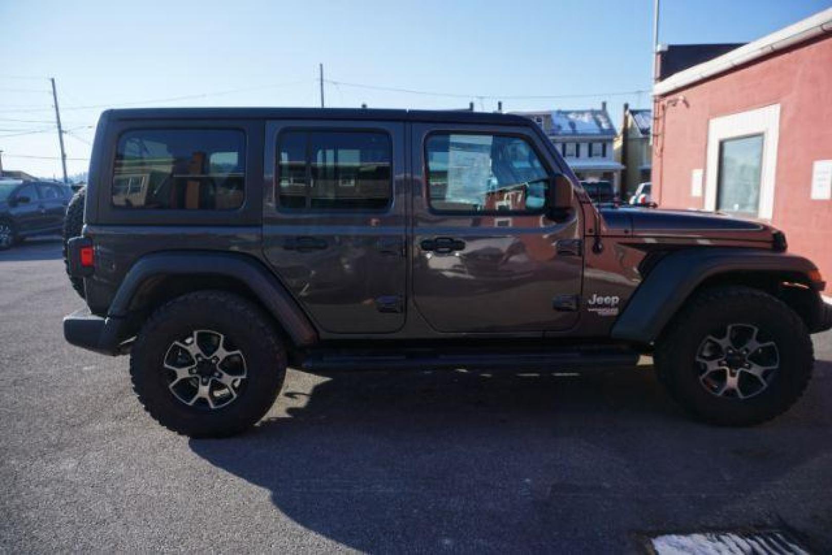 2020 Sting-Gray Clearcoat /Black Jeep Wrangler Unlimited Sport S 4X4 (1C4HJXDG3LW) , located at 312 Centre Ave, Schuylkill Haven, PA, 17972, (570) 593-5278, 40.638130, -76.177383 - Photo#14