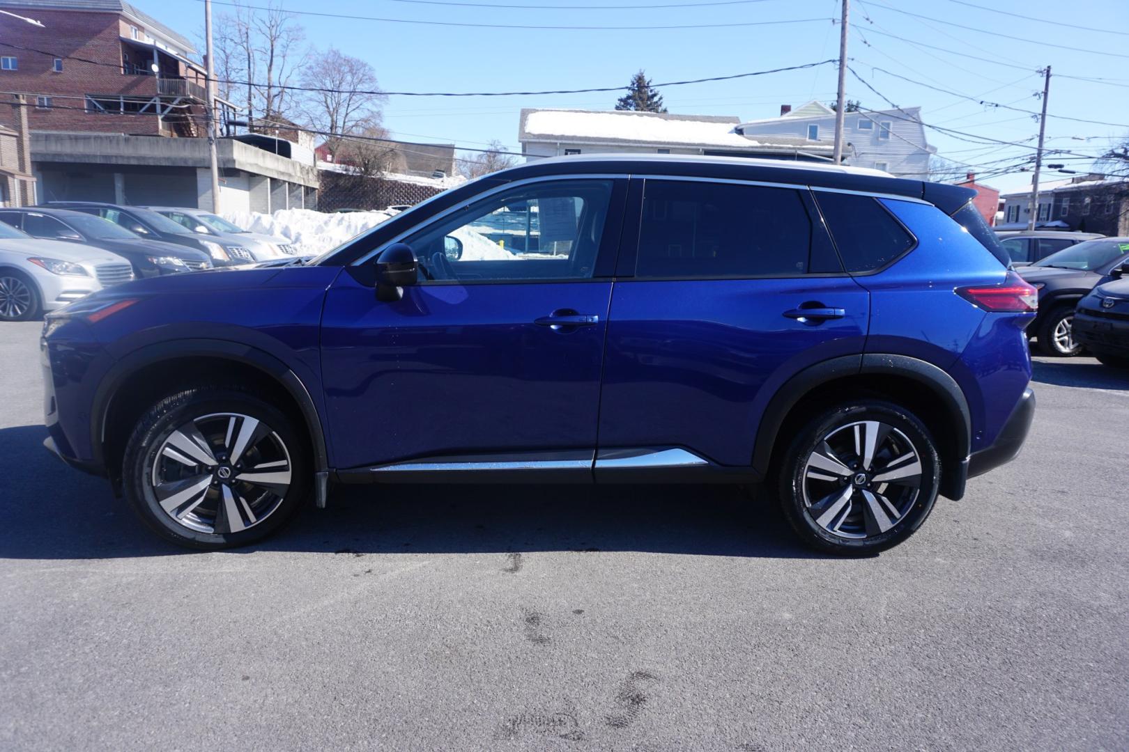 2021 CASPIAN BLUE METALLI NISSAN ROGUE PLATINUM (JN8AT3DDXMW) with an 2.5L I4 engine, CVT transmission, located at 312 Centre Ave, Schuylkill Haven, PA, 17972, (570) 593-5278, 40.638130, -76.177383- Photo#0