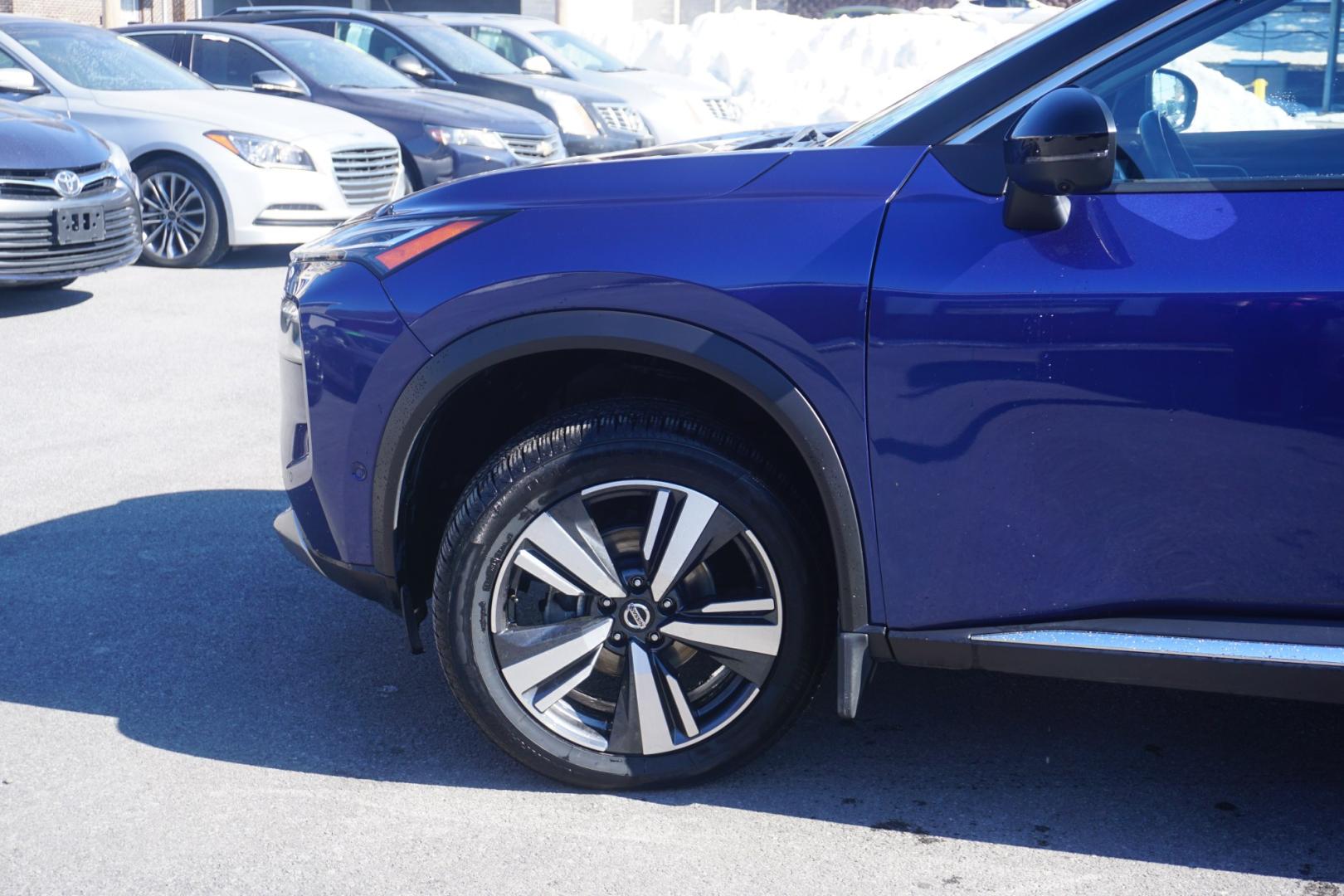 2021 CASPIAN BLUE METALLI NISSAN ROGUE PLATINUM (JN8AT3DDXMW) with an 2.5L I4 engine, CVT transmission, located at 312 Centre Ave, Schuylkill Haven, PA, 17972, (570) 593-5278, 40.638130, -76.177383- Photo#2