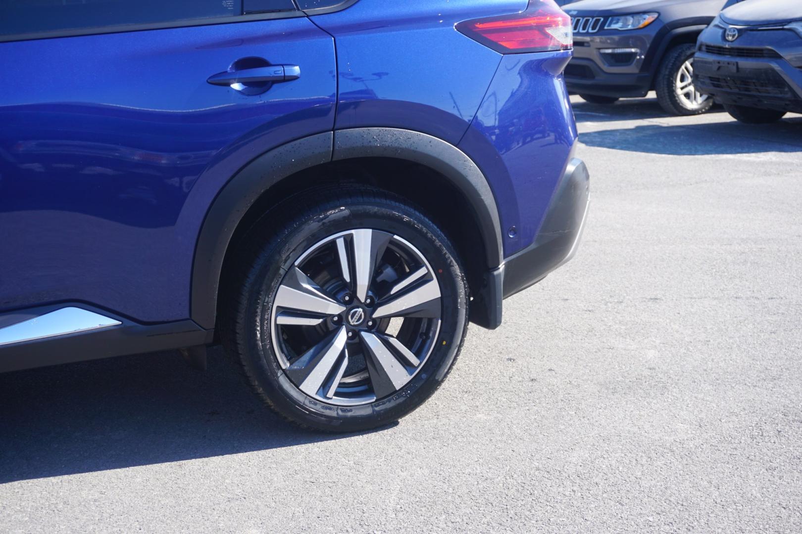2021 CASPIAN BLUE METALLI NISSAN ROGUE PLATINUM (JN8AT3DDXMW) with an 2.5L I4 engine, CVT transmission, located at 312 Centre Ave, Schuylkill Haven, PA, 17972, (570) 593-5278, 40.638130, -76.177383- Photo#8
