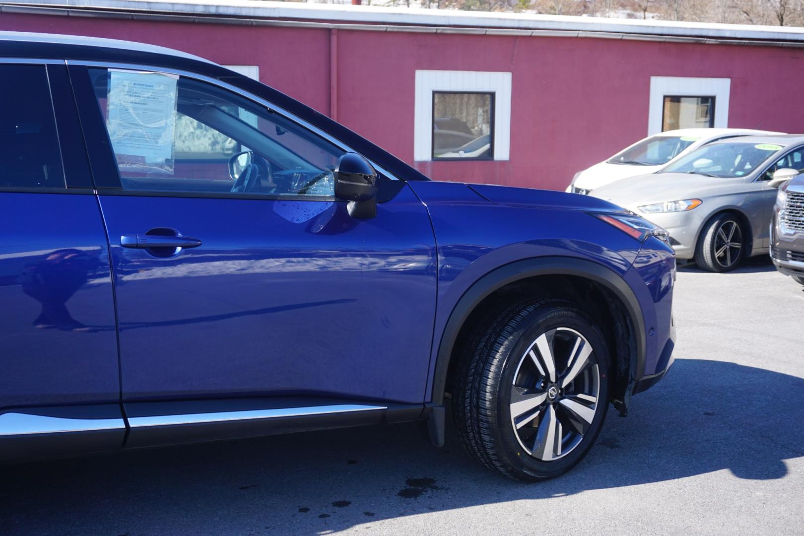 2021 CASPIAN BLUE METALLI NISSAN ROGUE PLATINUM (JN8AT3DDXMW) with an 2.5L I4 engine, CVT transmission, located at 312 Centre Ave, Schuylkill Haven, PA, 17972, (570) 593-5278, 40.638130, -76.177383- Photo#19