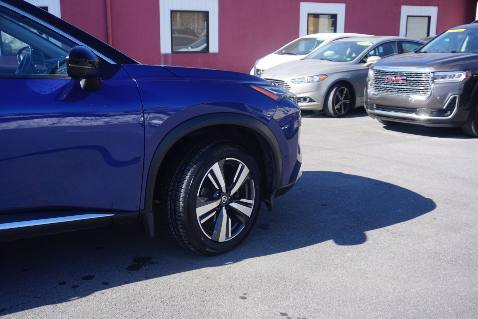 2021 CASPIAN BLUE METALLI NISSAN ROGUE PLATINUM (JN8AT3DDXMW) with an 2.5L I4 engine, CVT transmission, located at 312 Centre Ave, Schuylkill Haven, PA, 17972, (570) 593-5278, 40.638130, -76.177383- Photo#21