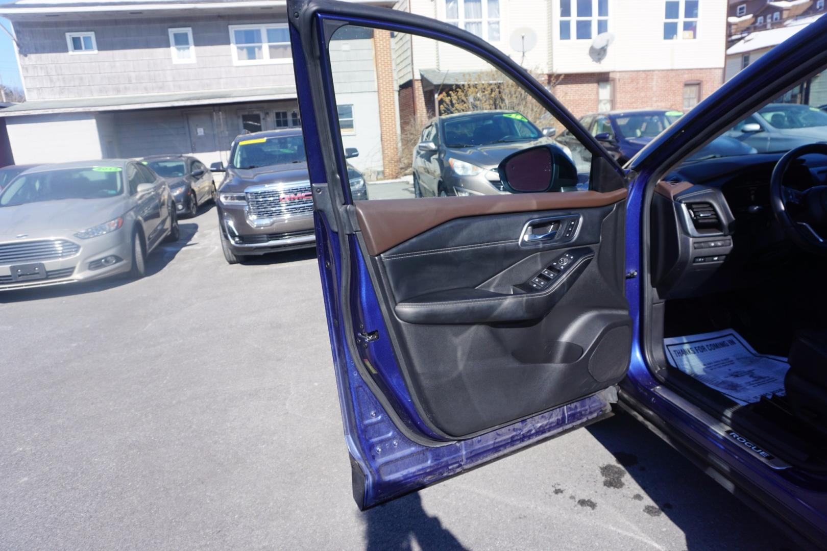 2021 CASPIAN BLUE METALLI NISSAN ROGUE PLATINUM (JN8AT3DDXMW) with an 2.5L I4 engine, CVT transmission, located at 312 Centre Ave, Schuylkill Haven, PA, 17972, (570) 593-5278, 40.638130, -76.177383- Photo#34