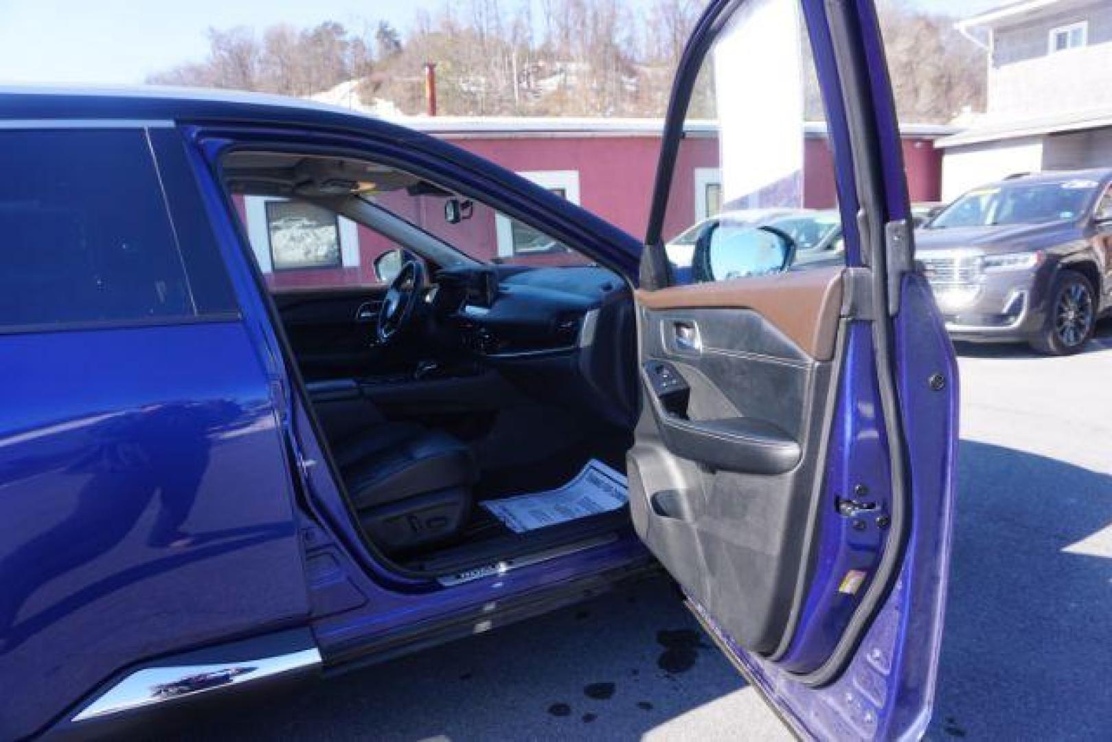 2021 CASPIAN BLUE METALLI NISSAN ROGUE PLATINUM (JN8AT3DDXMW) with an 2.5L I4 engine, CVT transmission, located at 312 Centre Ave, Schuylkill Haven, PA, 17972, (570) 593-5278, 40.638130, -76.177383- Photo#87