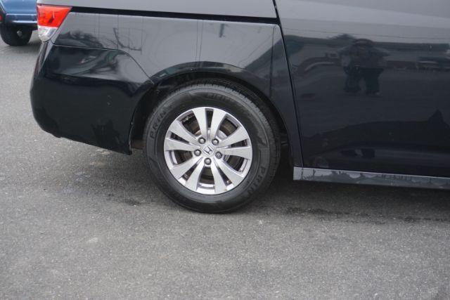 2015 Crystal Black Pearl /Gray Honda Odyssey EX-L (5FNRL5H60FB) with an 3.5L V-6 i-VTEC variable valve control engine, located at 312 Centre Ave, Schuylkill Haven, PA, 17972, (570) 593-5278, 40.638130, -76.177383 - Photo#16