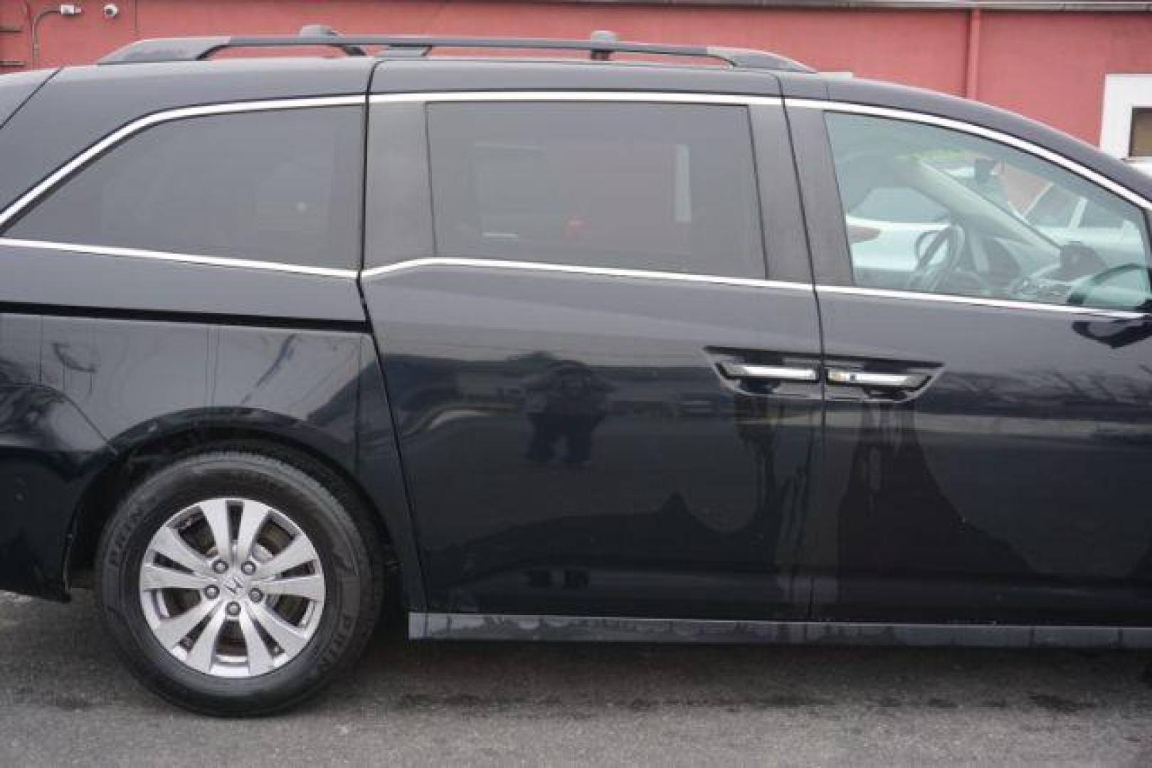 2015 Crystal Black Pearl /Gray Honda Odyssey EX-L (5FNRL5H60FB) with an 3.5L V-6 i-VTEC variable valve control engine, located at 312 Centre Ave, Schuylkill Haven, PA, 17972, (570) 593-5278, 40.638130, -76.177383 - Photo#17