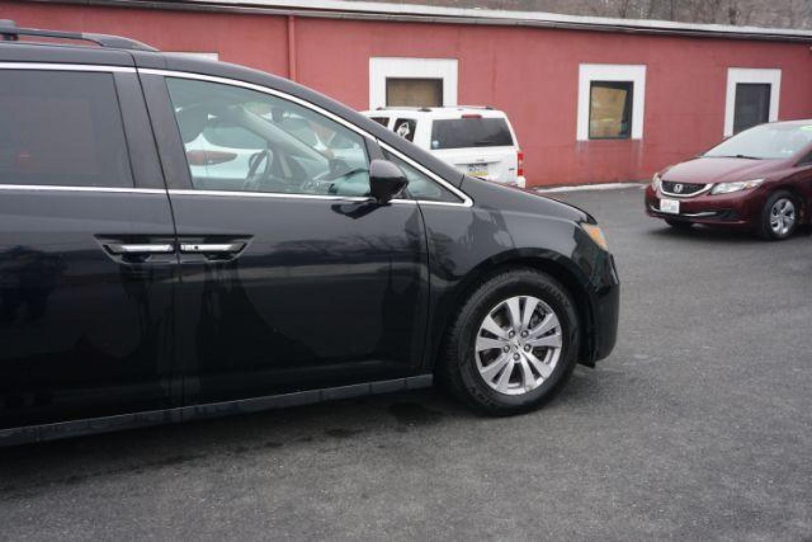 2015 Crystal Black Pearl /Gray Honda Odyssey EX-L (5FNRL5H60FB) with an 3.5L V-6 i-VTEC variable valve control engine, located at 312 Centre Ave, Schuylkill Haven, PA, 17972, (570) 593-5278, 40.638130, -76.177383 - Photo#18