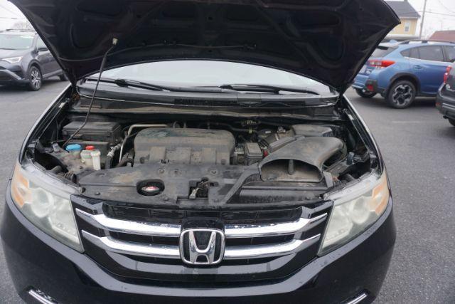 2015 Crystal Black Pearl /Gray Honda Odyssey EX-L (5FNRL5H60FB) with an 3.5L V-6 i-VTEC variable valve control engine, located at 312 Centre Ave, Schuylkill Haven, PA, 17972, (570) 593-5278, 40.638130, -76.177383 - Photo#25