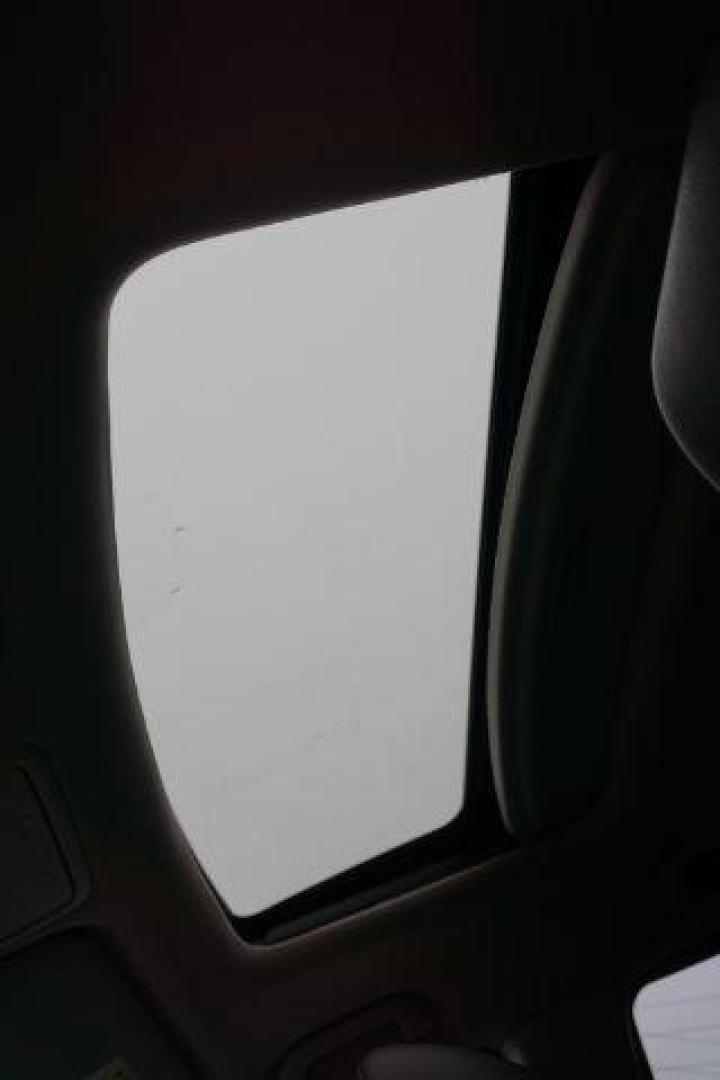 2015 Crystal Black Pearl /Gray Honda Odyssey EX-L (5FNRL5H60FB) with an 3.5L V-6 i-VTEC variable valve control engine, located at 312 Centre Ave, Schuylkill Haven, PA, 17972, (570) 593-5278, 40.638130, -76.177383 - Photo#29