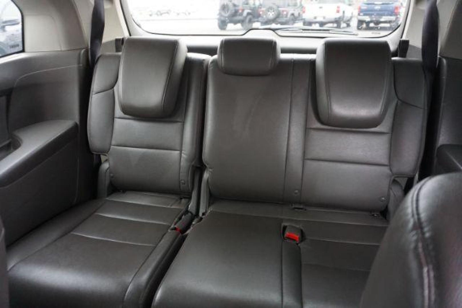 2015 Crystal Black Pearl /Gray Honda Odyssey EX-L (5FNRL5H60FB) with an 3.5L V-6 i-VTEC variable valve control engine, located at 312 Centre Ave, Schuylkill Haven, PA, 17972, (570) 593-5278, 40.638130, -76.177383 - Photo#40