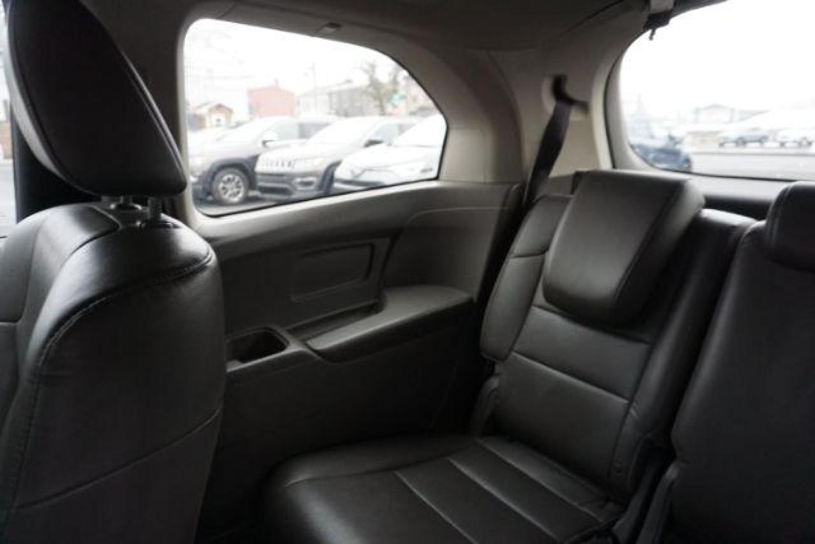 2015 Crystal Black Pearl /Gray Honda Odyssey EX-L (5FNRL5H60FB) with an 3.5L V-6 i-VTEC variable valve control engine, located at 312 Centre Ave, Schuylkill Haven, PA, 17972, (570) 593-5278, 40.638130, -76.177383 - Photo#41