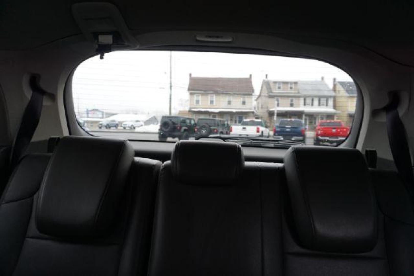 2015 Crystal Black Pearl /Gray Honda Odyssey EX-L (5FNRL5H60FB) with an 3.5L V-6 i-VTEC variable valve control engine, located at 312 Centre Ave, Schuylkill Haven, PA, 17972, (570) 593-5278, 40.638130, -76.177383 - Photo#43