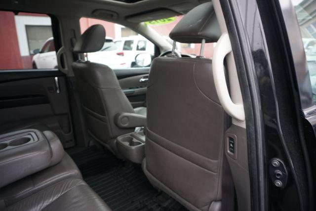 2015 Crystal Black Pearl /Gray Honda Odyssey EX-L (5FNRL5H60FB) with an 3.5L V-6 i-VTEC variable valve control engine, located at 312 Centre Ave, Schuylkill Haven, PA, 17972, (570) 593-5278, 40.638130, -76.177383 - Photo#45