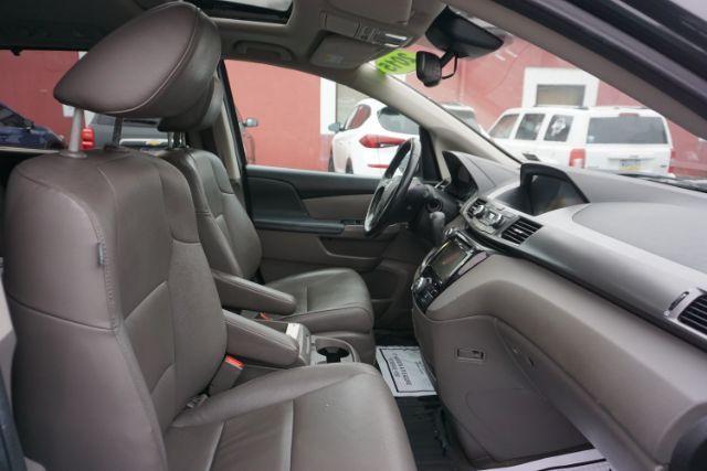 2015 Crystal Black Pearl /Gray Honda Odyssey EX-L (5FNRL5H60FB) with an 3.5L V-6 i-VTEC variable valve control engine, located at 312 Centre Ave, Schuylkill Haven, PA, 17972, (570) 593-5278, 40.638130, -76.177383 - Photo#48