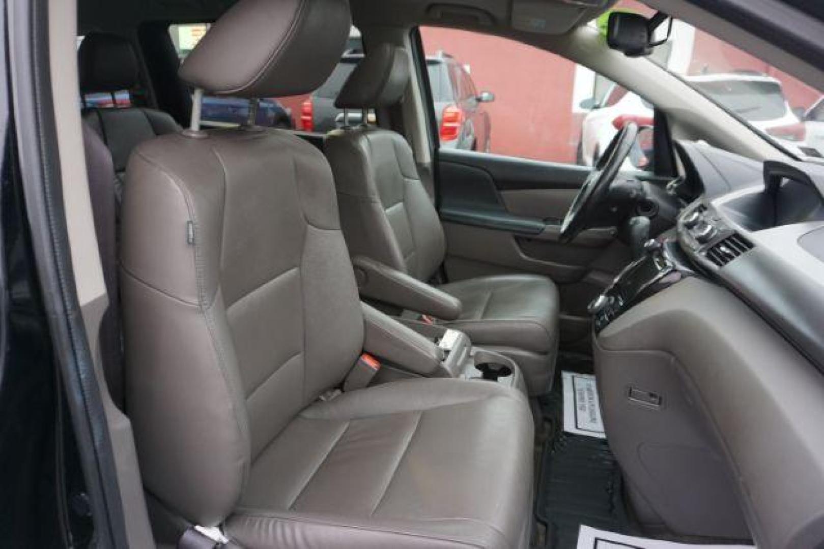 2015 Crystal Black Pearl /Gray Honda Odyssey EX-L (5FNRL5H60FB) with an 3.5L V-6 i-VTEC variable valve control engine, located at 312 Centre Ave, Schuylkill Haven, PA, 17972, (570) 593-5278, 40.638130, -76.177383 - Photo#49