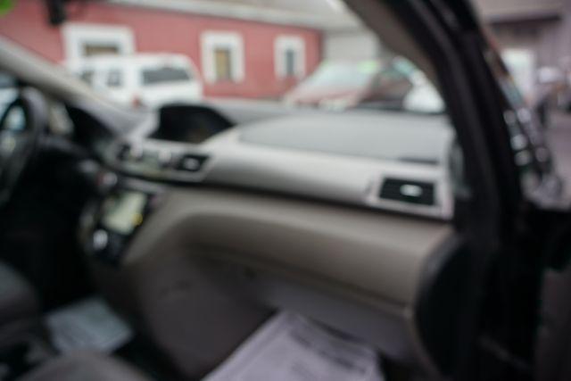 2015 Crystal Black Pearl /Gray Honda Odyssey EX-L (5FNRL5H60FB) with an 3.5L V-6 i-VTEC variable valve control engine, located at 312 Centre Ave, Schuylkill Haven, PA, 17972, (570) 593-5278, 40.638130, -76.177383 - Photo#50