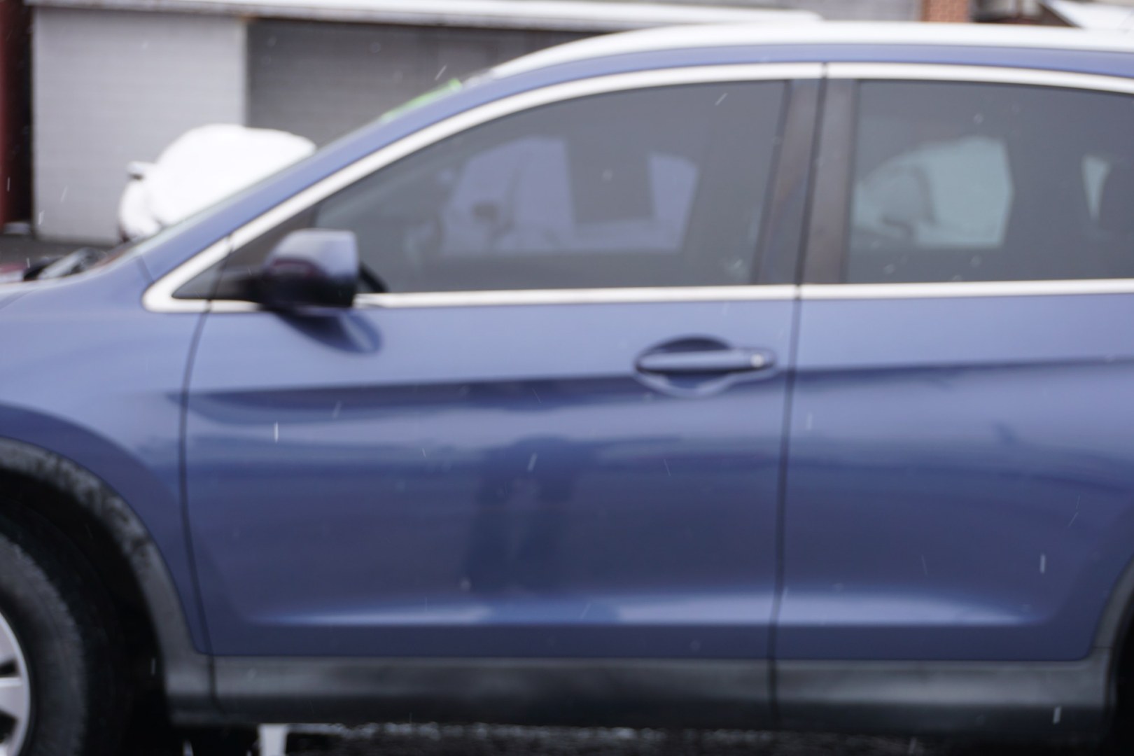 2013 Twilight Blue Metallic /Beige HONDA CR-V EX-L (2HKRM4H77DH) with an 2.4L I-4 DOHC engine, located at 312 Centre Ave, Schuylkill Haven, PA, 17972, (570) 593-5278, 40.638130, -76.177383 - Photo#3
