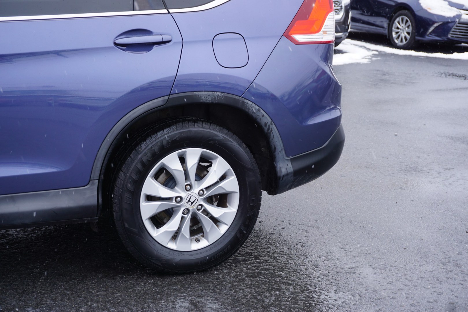 2013 Twilight Blue Metallic /Beige HONDA CR-V EX-L (2HKRM4H77DH) with an 2.4L I-4 DOHC engine, located at 312 Centre Ave, Schuylkill Haven, PA, 17972, (570) 593-5278, 40.638130, -76.177383 - Photo#7