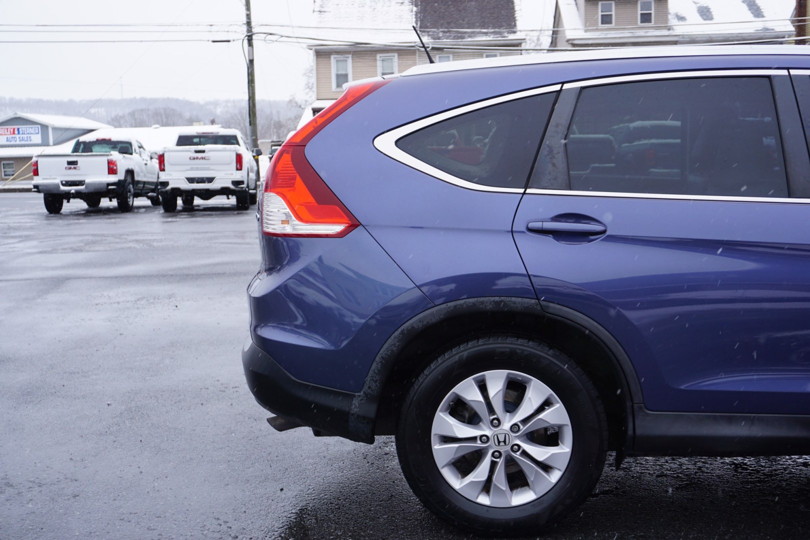 2013 Twilight Blue Metallic /Beige HONDA CR-V EX-L (2HKRM4H77DH) with an 2.4L I-4 DOHC engine, located at 312 Centre Ave, Schuylkill Haven, PA, 17972, (570) 593-5278, 40.638130, -76.177383 - Photo#12