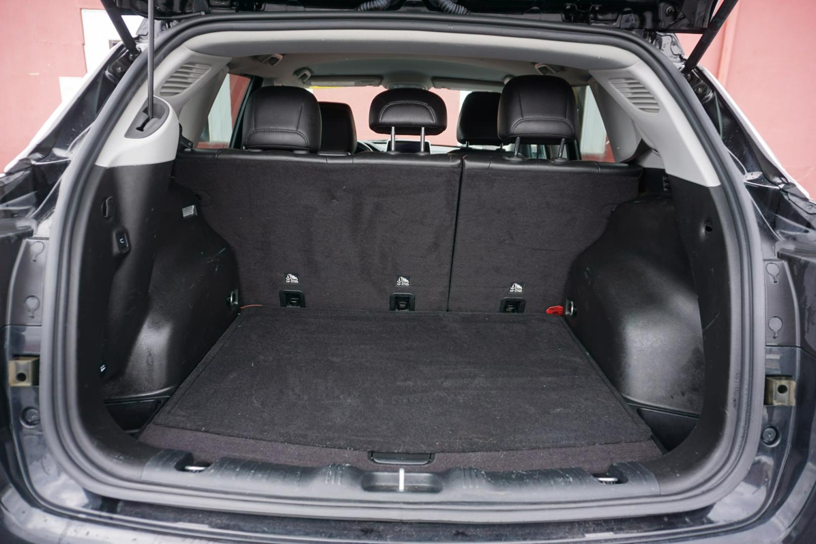 2022 Diamond Black Crystal Pearlcoat /Black JEEP COMPASS LATITUDE (3C4NJDBB5NT) with an MultiAir2 Tigershark 2.4L I-4 variable valve contr engine, located at 312 Centre Ave, Schuylkill Haven, PA, 17972, (570) 593-5278, 40.638130, -76.177383 - Photo#13