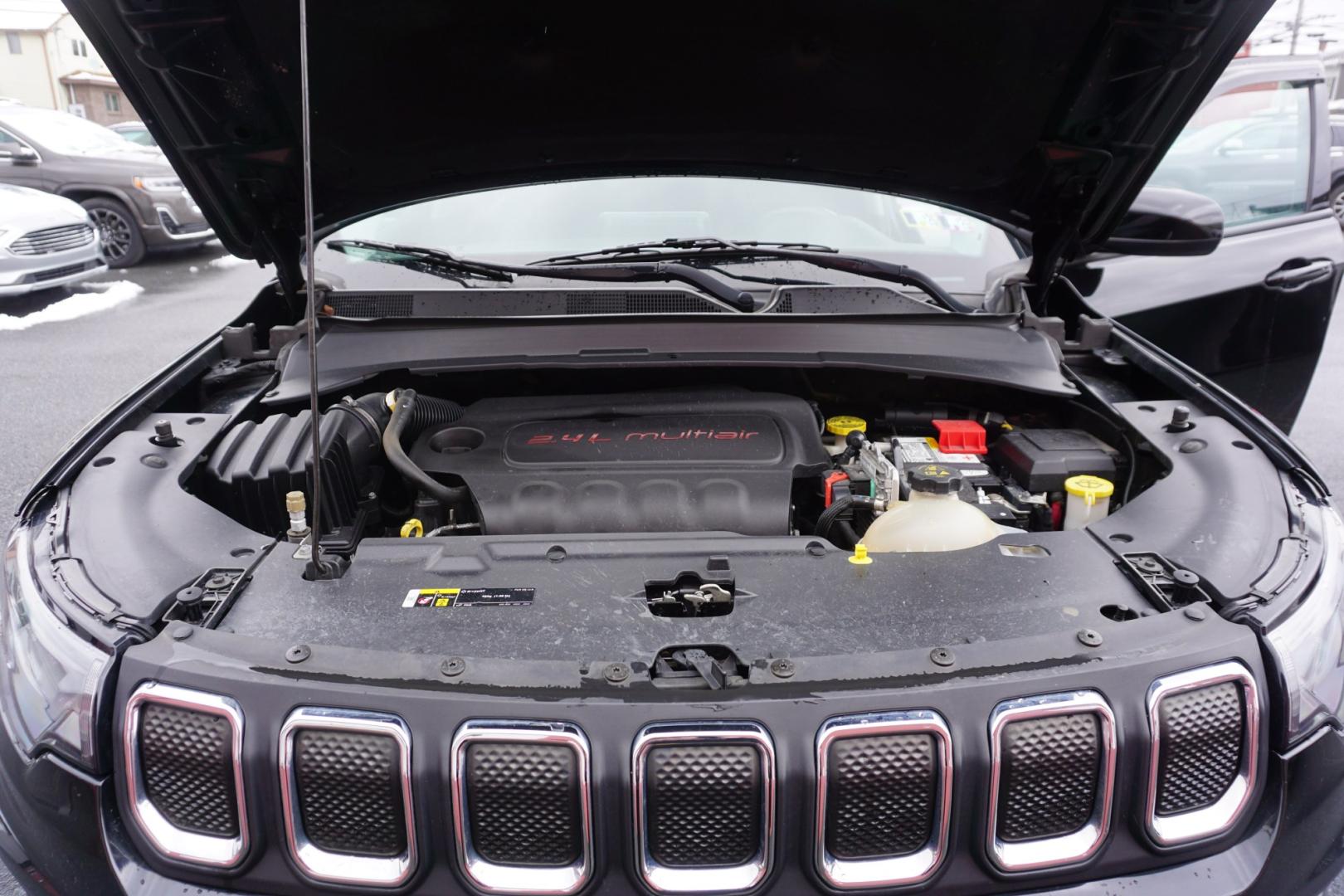 2022 Diamond Black Crystal Pearlcoat /Black JEEP COMPASS LATITUDE (3C4NJDBB5NT) with an MultiAir2 Tigershark 2.4L I-4 variable valve contr engine, located at 312 Centre Ave, Schuylkill Haven, PA, 17972, (570) 593-5278, 40.638130, -76.177383 - Photo#26