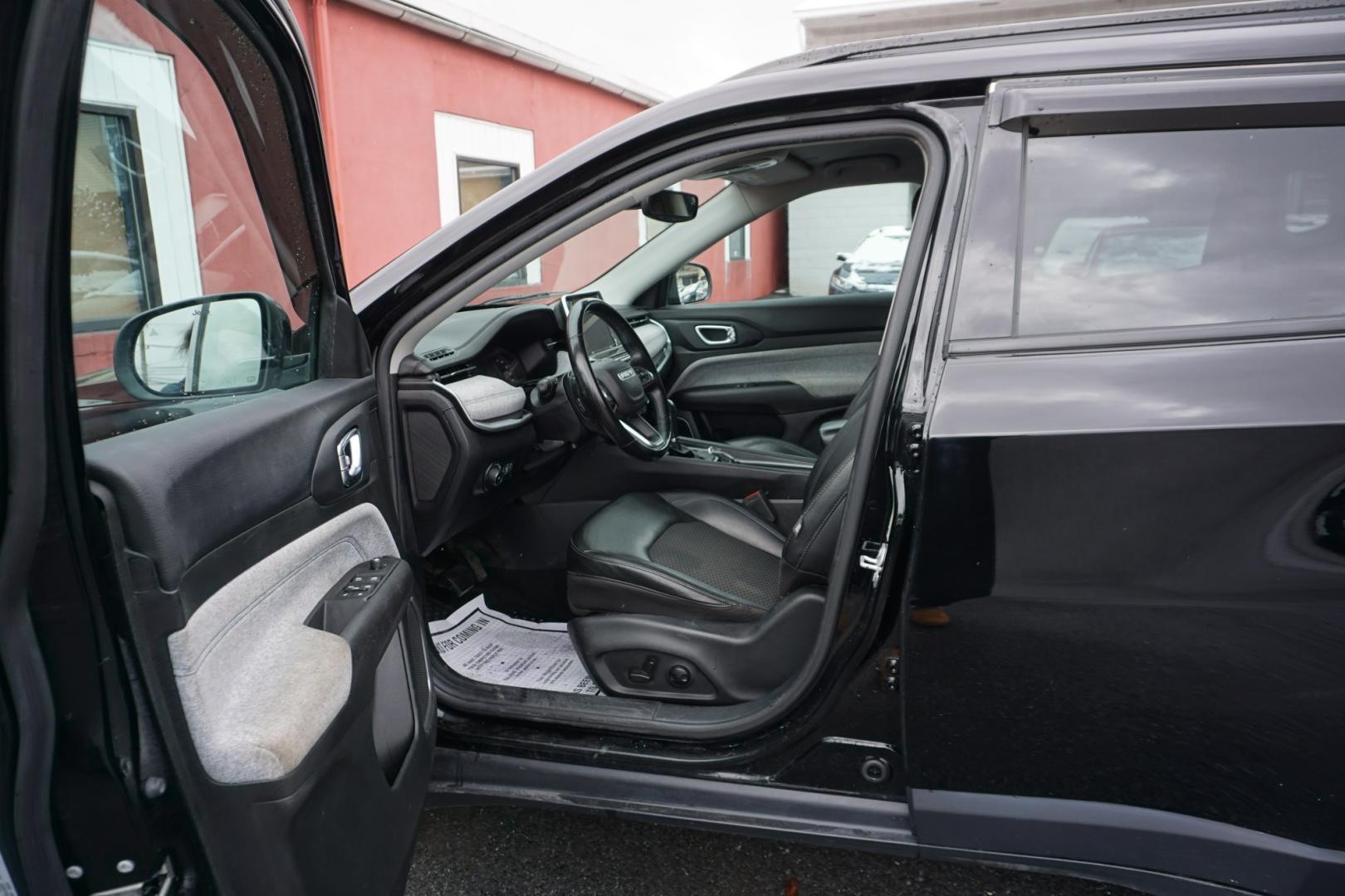2022 Diamond Black Crystal Pearlcoat /Black JEEP COMPASS LATITUDE (3C4NJDBB5NT) with an MultiAir2 Tigershark 2.4L I-4 variable valve contr engine, located at 312 Centre Ave, Schuylkill Haven, PA, 17972, (570) 593-5278, 40.638130, -76.177383 - Photo#27