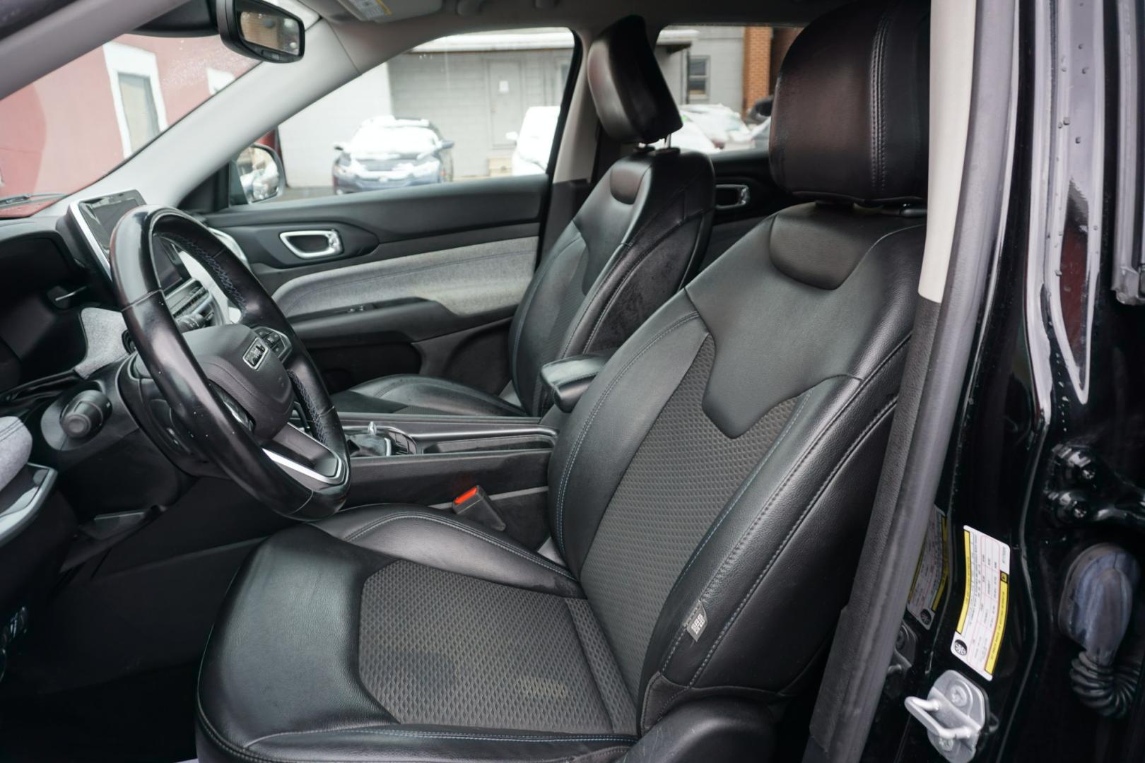 2022 Diamond Black Crystal Pearlcoat /Black JEEP COMPASS LATITUDE (3C4NJDBB5NT) with an MultiAir2 Tigershark 2.4L I-4 variable valve contr engine, located at 312 Centre Ave, Schuylkill Haven, PA, 17972, (570) 593-5278, 40.638130, -76.177383 - Photo#29