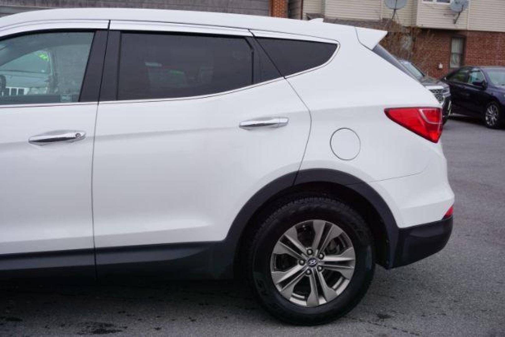2014 Frost White Pearl /Gray Hyundai Santa Fe Sport 2.4L (5XYZTDLB5EG) with an Theta II 2.4L I-4 gasoline direct injection engine, located at 312 Centre Ave, Schuylkill Haven, PA, 17972, (570) 593-5278, 40.638130, -76.177383 - Photo#5