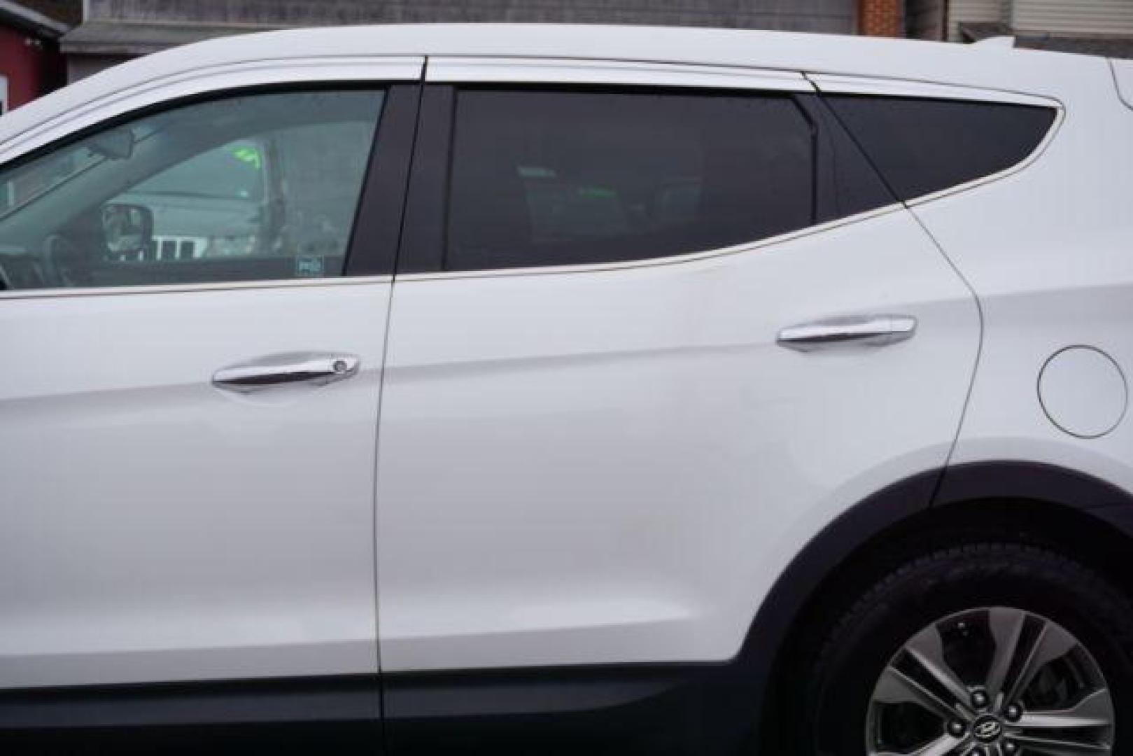 2014 Frost White Pearl /Gray Hyundai Santa Fe Sport 2.4L (5XYZTDLB5EG) with an Theta II 2.4L I-4 gasoline direct injection engine, located at 312 Centre Ave, Schuylkill Haven, PA, 17972, (570) 593-5278, 40.638130, -76.177383 - Photo#6