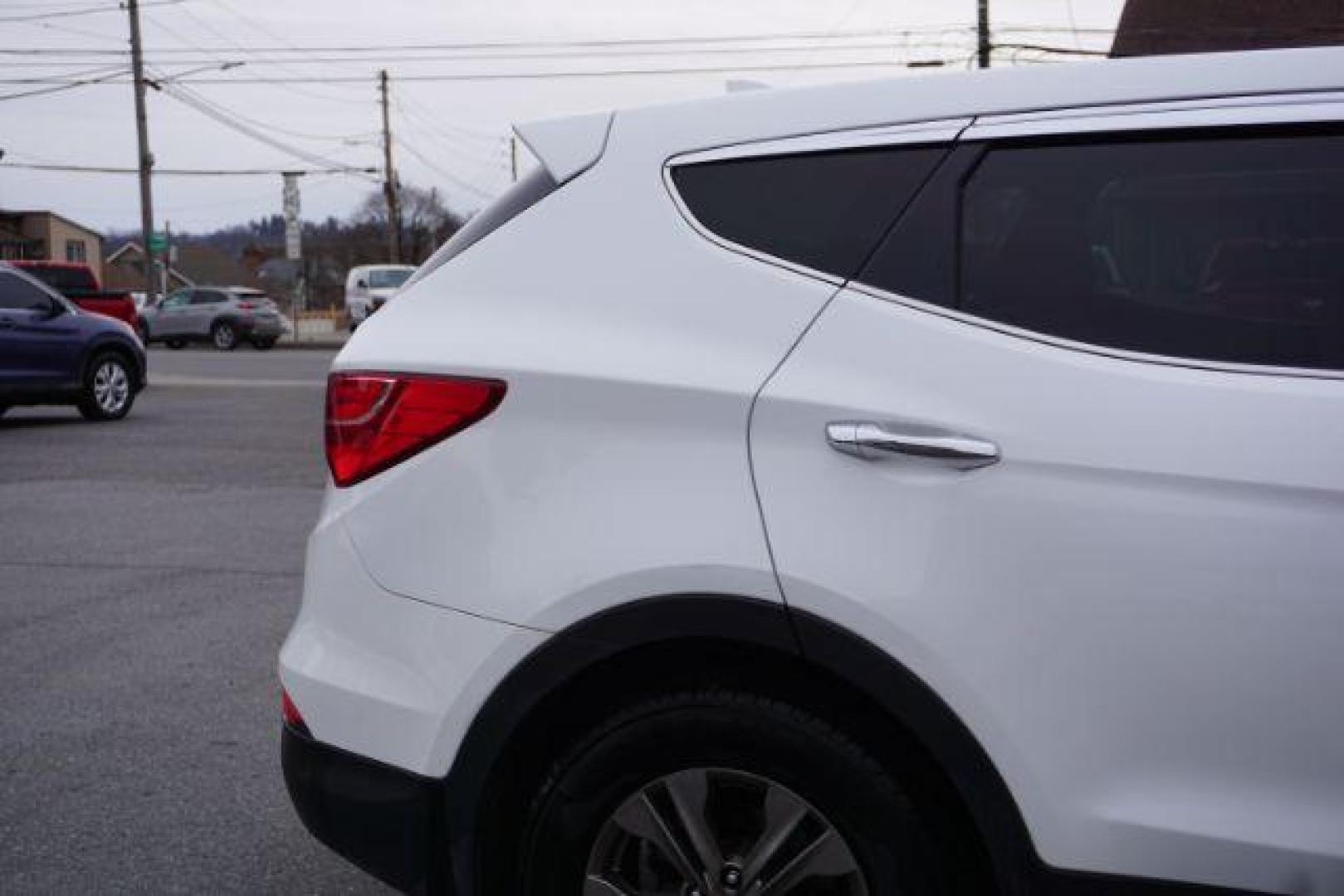 2014 Frost White Pearl /Gray Hyundai Santa Fe Sport 2.4L (5XYZTDLB5EG) with an Theta II 2.4L I-4 gasoline direct injection engine, located at 312 Centre Ave, Schuylkill Haven, PA, 17972, (570) 593-5278, 40.638130, -76.177383 - Photo#18