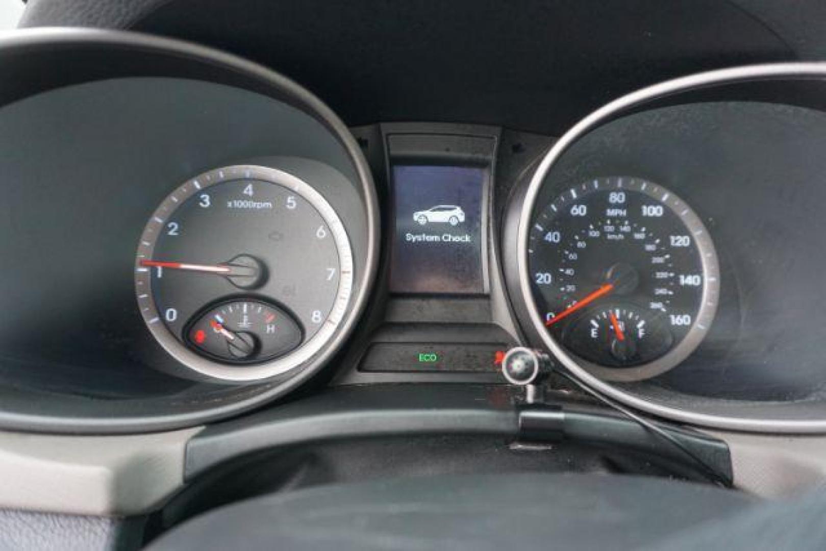 2014 Frost White Pearl /Gray Hyundai Santa Fe Sport 2.4L (5XYZTDLB5EG) with an Theta II 2.4L I-4 gasoline direct injection engine, located at 312 Centre Ave, Schuylkill Haven, PA, 17972, (570) 593-5278, 40.638130, -76.177383 - Photo#31