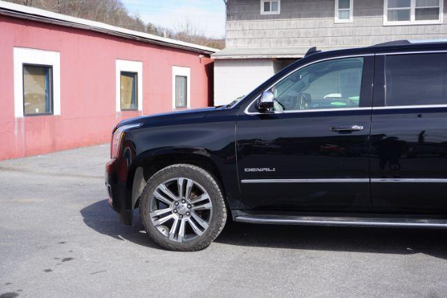 2019 Onyx Black /Jet Black GMC Yukon Denali (1GKS2CKJ3KR) with an EcoTec3 6.2L V-8 gasoline direct injection engine, located at 312 Centre Ave, Schuylkill Haven, PA, 17972, (570) 593-5278, 40.638130, -76.177383 - Photo#1
