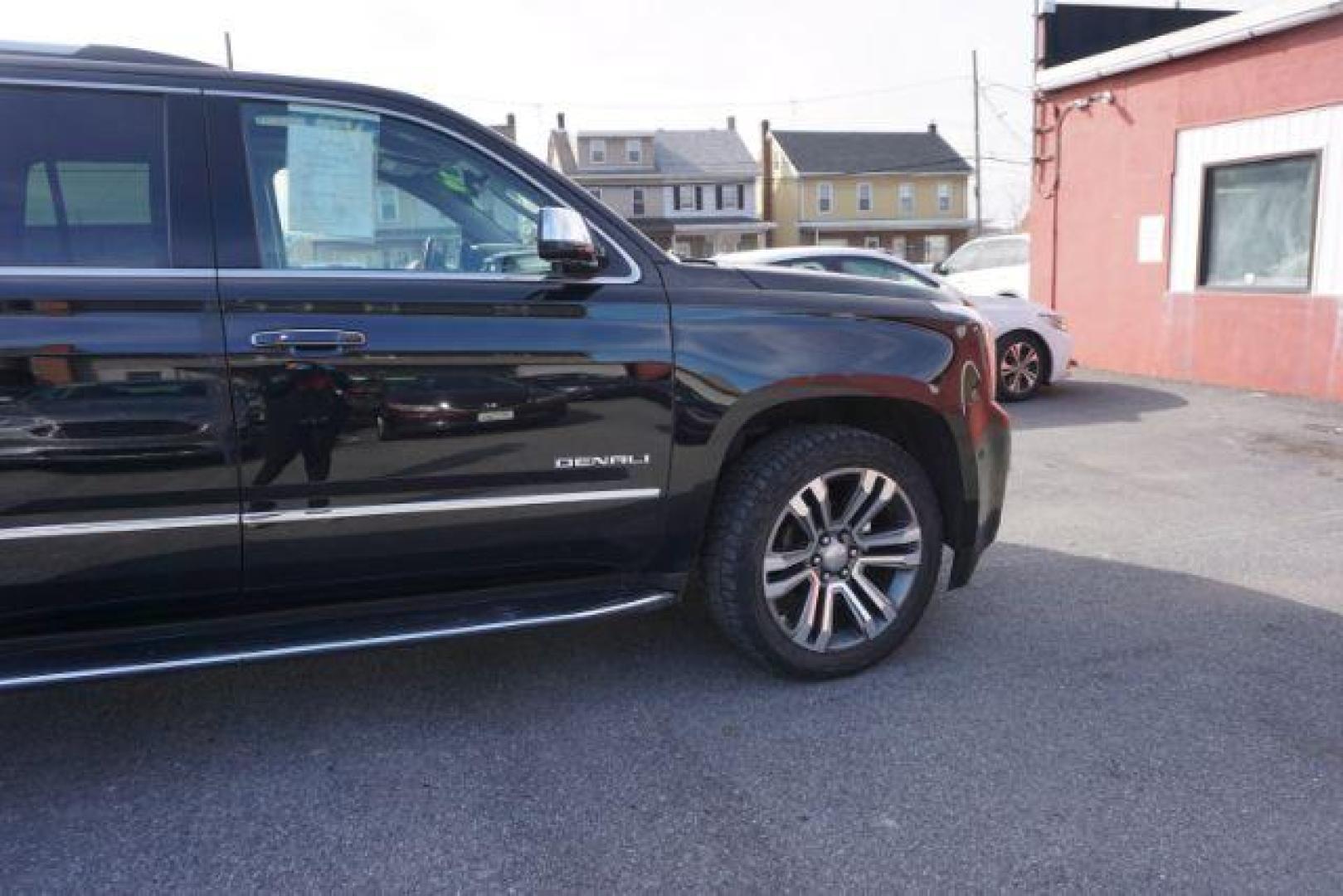 2019 Onyx Black /Jet Black GMC YUKON DENALI (1GKS2CKJ3KR) with an EcoTec3 6.2L V-8 gasoline direct injection engine, located at 312 Centre Ave, Schuylkill Haven, PA, 17972, (570) 593-5278, 40.638130, -76.177383- Photo#21
