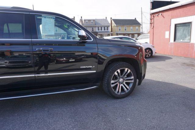 2019 Onyx Black /Jet Black GMC Yukon Denali (1GKS2CKJ3KR) with an EcoTec3 6.2L V-8 gasoline direct injection engine, located at 312 Centre Ave, Schuylkill Haven, PA, 17972, (570) 593-5278, 40.638130, -76.177383 - Photo#21