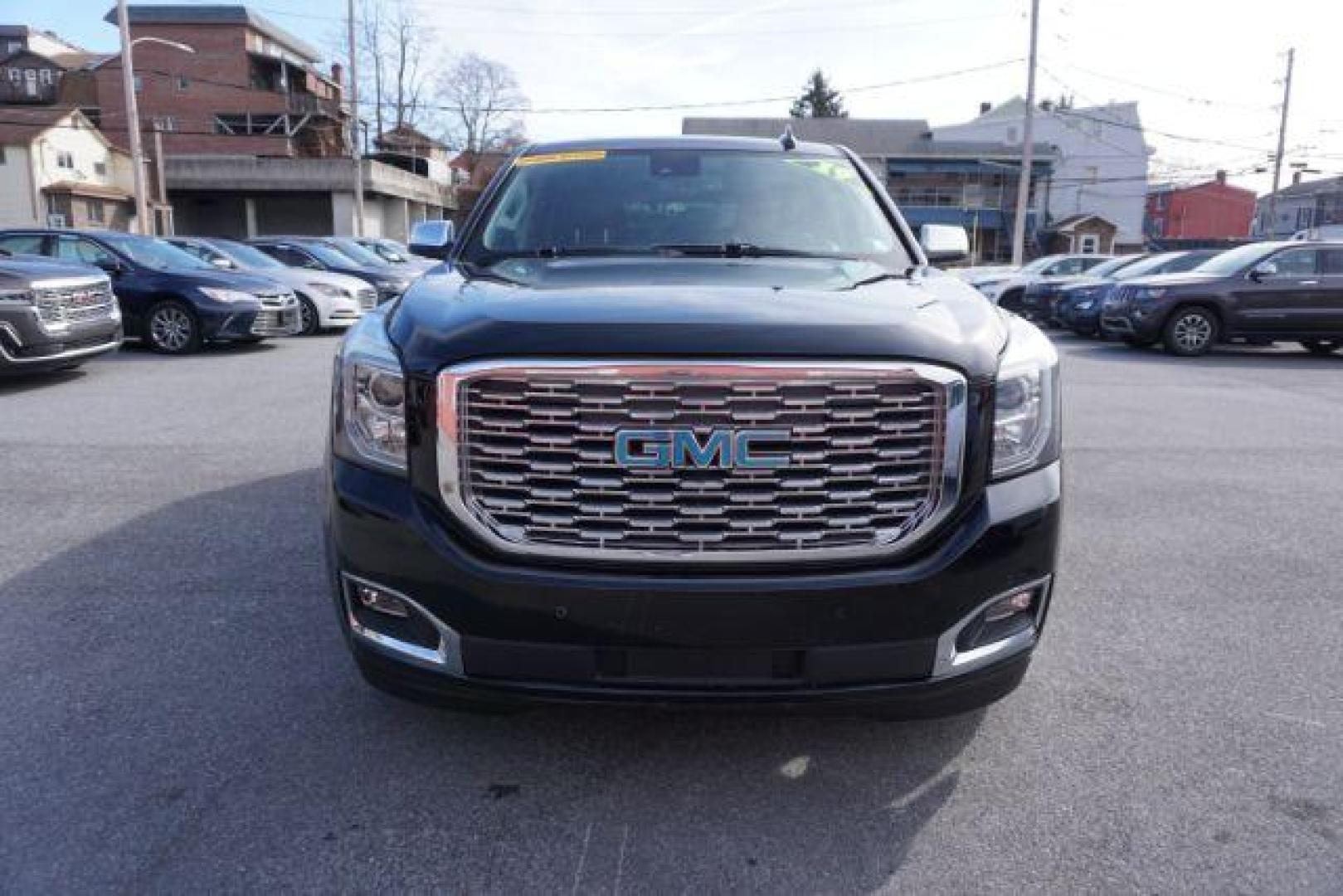 2019 Onyx Black /Jet Black GMC YUKON DENALI (1GKS2CKJ3KR) with an EcoTec3 6.2L V-8 gasoline direct injection engine, located at 312 Centre Ave, Schuylkill Haven, PA, 17972, (570) 593-5278, 40.638130, -76.177383- Photo#24
