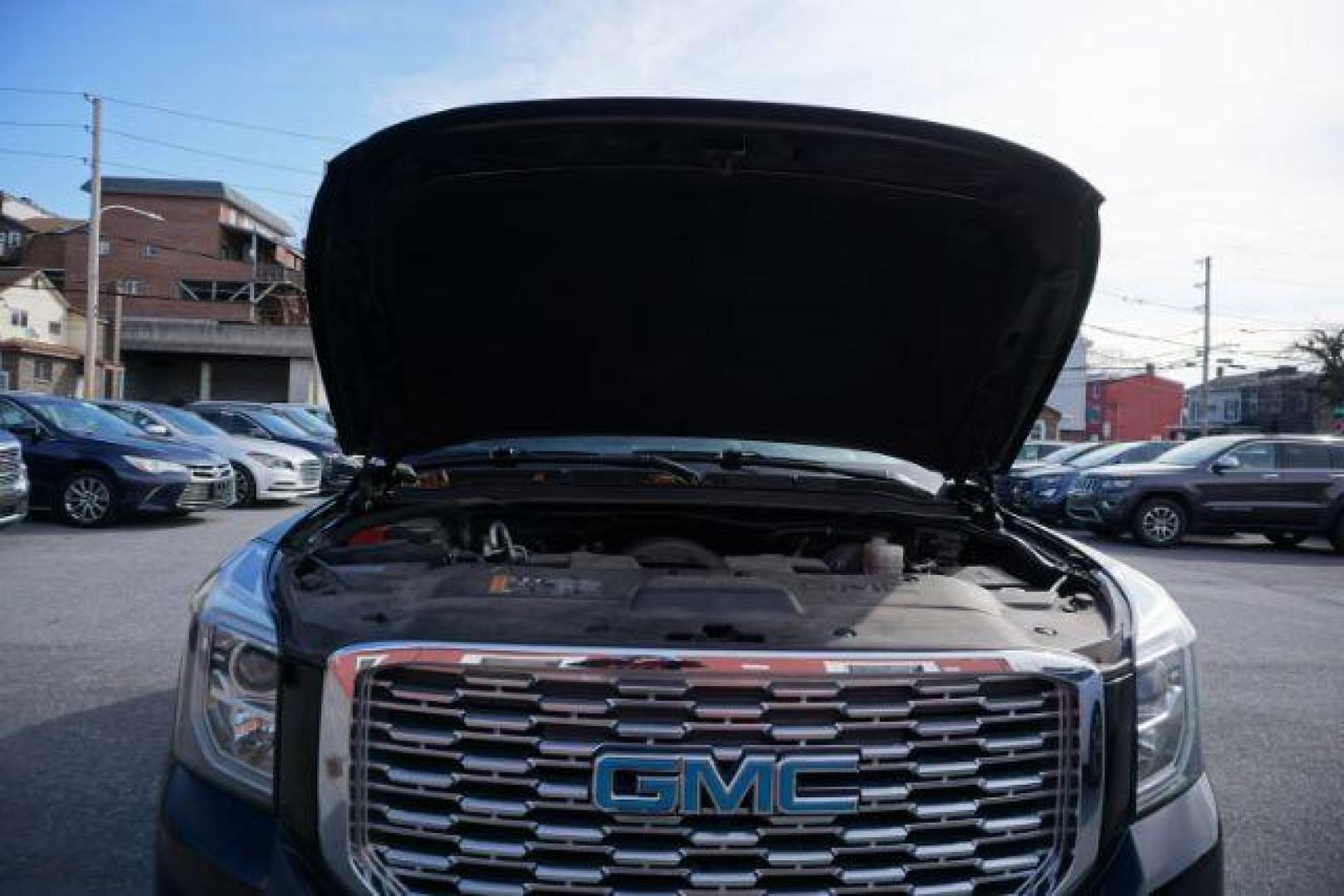 2019 Onyx Black /Jet Black GMC YUKON DENALI (1GKS2CKJ3KR) with an EcoTec3 6.2L V-8 gasoline direct injection engine, located at 312 Centre Ave, Schuylkill Haven, PA, 17972, (570) 593-5278, 40.638130, -76.177383- Photo#26