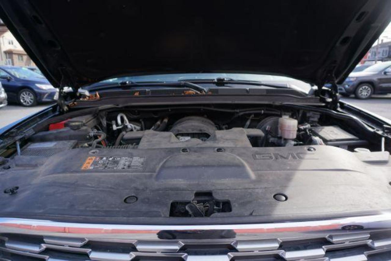 2019 Onyx Black /Jet Black GMC YUKON DENALI (1GKS2CKJ3KR) with an EcoTec3 6.2L V-8 gasoline direct injection engine, located at 312 Centre Ave, Schuylkill Haven, PA, 17972, (570) 593-5278, 40.638130, -76.177383- Photo#27