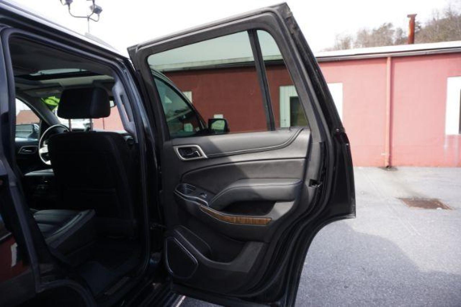 2019 Onyx Black /Jet Black GMC YUKON DENALI (1GKS2CKJ3KR) with an EcoTec3 6.2L V-8 gasoline direct injection engine, located at 312 Centre Ave, Schuylkill Haven, PA, 17972, (570) 593-5278, 40.638130, -76.177383- Photo#51