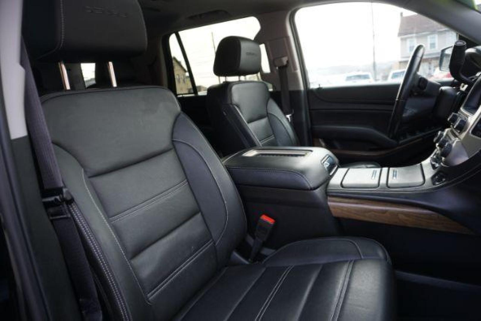 2019 Onyx Black /Jet Black GMC YUKON DENALI (1GKS2CKJ3KR) with an EcoTec3 6.2L V-8 gasoline direct injection engine, located at 312 Centre Ave, Schuylkill Haven, PA, 17972, (570) 593-5278, 40.638130, -76.177383- Photo#54