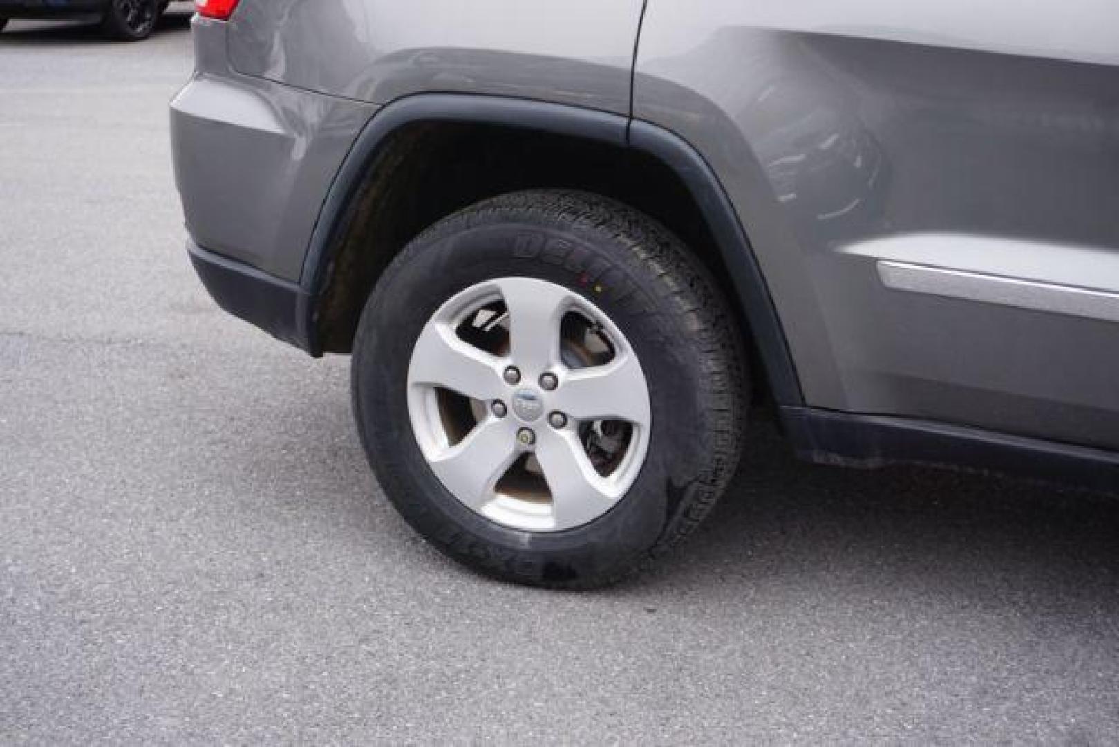 2012 Mineral Gray Metallic Clearcoat /Medium Graystone/Dark Graystone Jeep Grand Cherokee Laredo (1C4RJFAGXCC) , located at 312 Centre Ave, Schuylkill Haven, PA, 17972, (570) 593-5278, 40.638130, -76.177383 - Photo#20