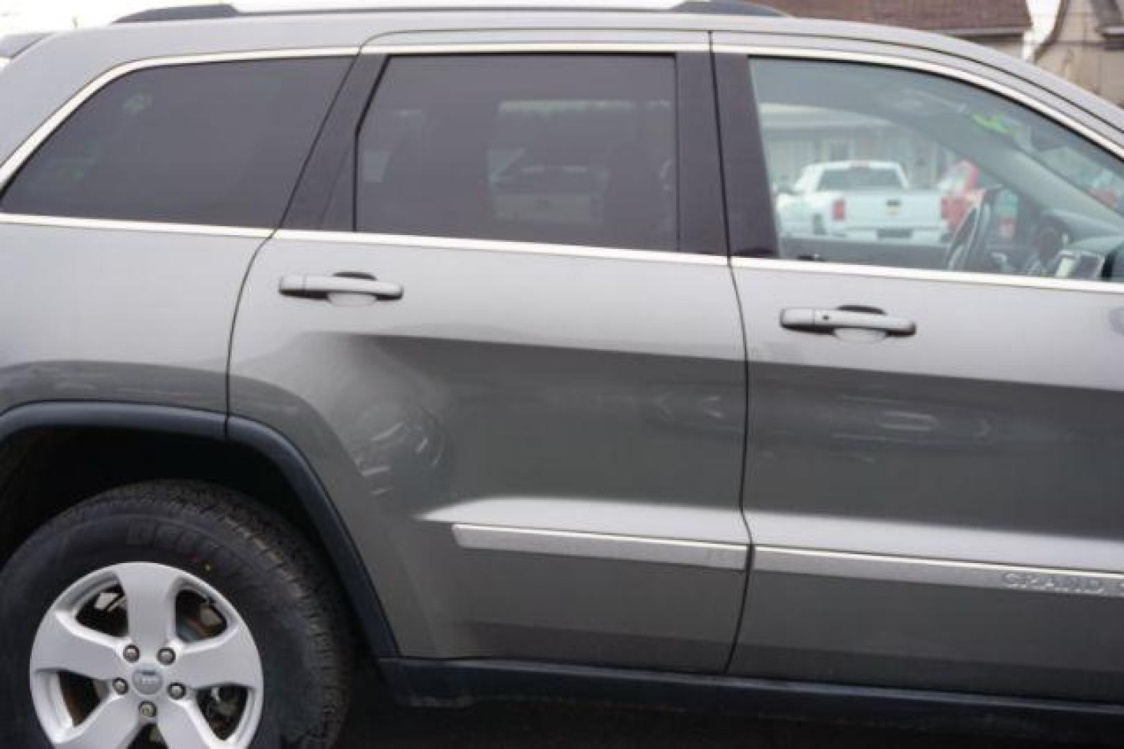 2012 Mineral Gray Metallic Clearcoat /Medium Graystone/Dark Graystone Jeep Grand Cherokee Laredo (1C4RJFAGXCC) , located at 312 Centre Ave, Schuylkill Haven, PA, 17972, (570) 593-5278, 40.638130, -76.177383 - Photo#21