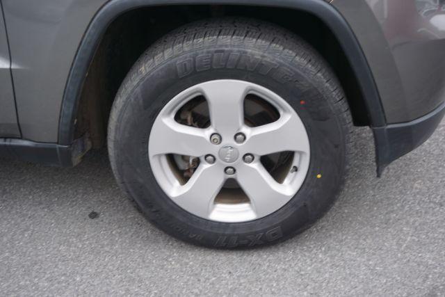 2012 Mineral Gray Metallic Clearcoat /Medium Graystone/Dark Graystone Jeep Grand Cherokee Laredo (1C4RJFAGXCC) , located at 312 Centre Ave, Schuylkill Haven, PA, 17972, (570) 593-5278, 40.638130, -76.177383 - Photo#25