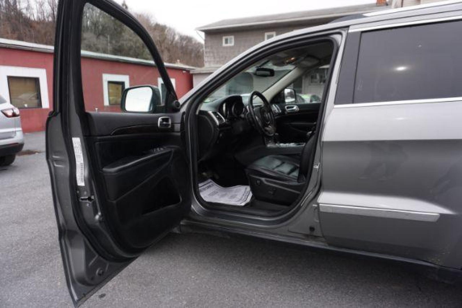 2012 Mineral Gray Metallic Clearcoat /Medium Graystone/Dark Graystone Jeep Grand Cherokee Laredo (1C4RJFAGXCC) , located at 312 Centre Ave, Schuylkill Haven, PA, 17972, (570) 593-5278, 40.638130, -76.177383 - Photo#30
