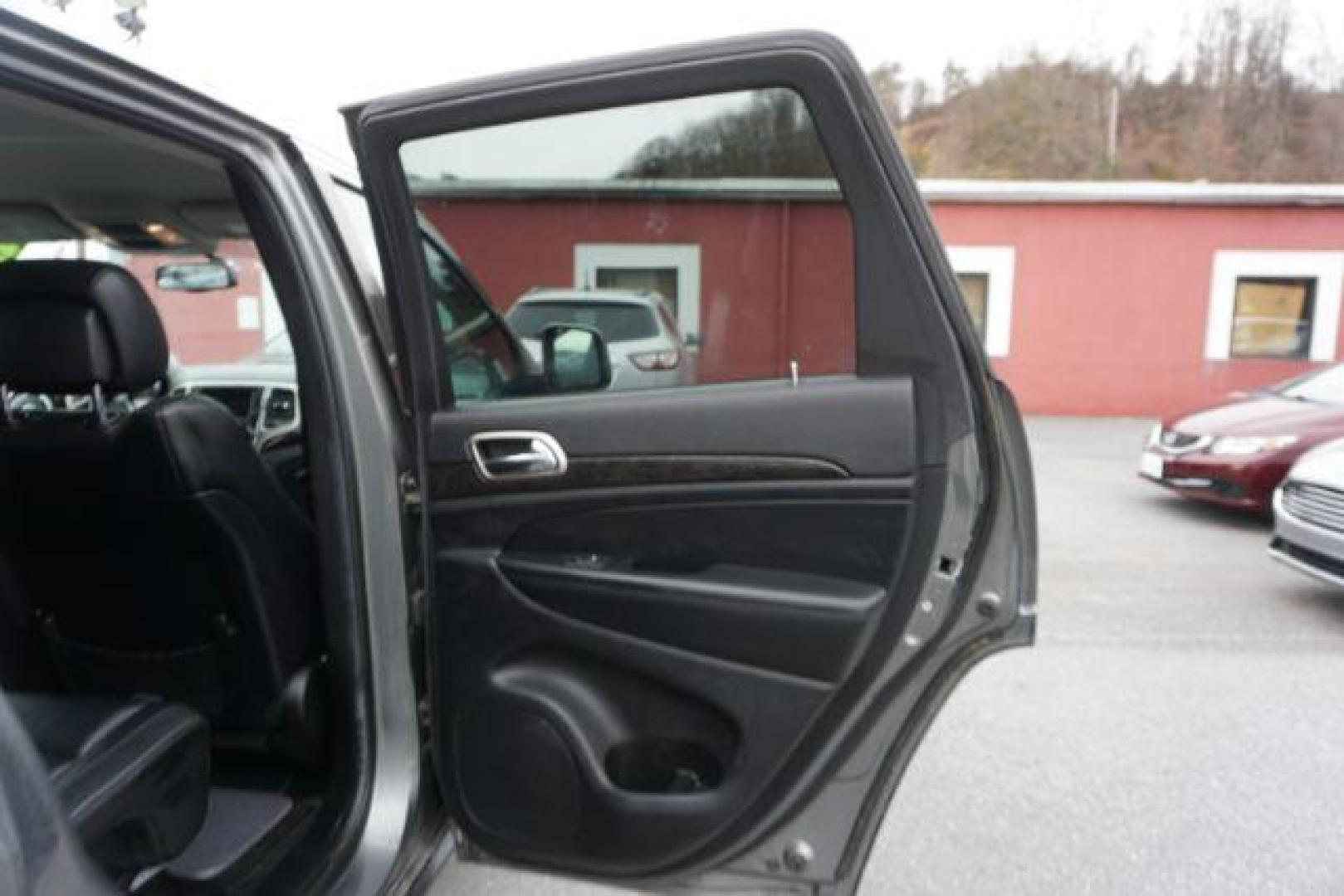 2012 Mineral Gray Metallic Clearcoat /Medium Graystone/Dark Graystone Jeep Grand Cherokee Laredo (1C4RJFAGXCC) , located at 312 Centre Ave, Schuylkill Haven, PA, 17972, (570) 593-5278, 40.638130, -76.177383 - Photo#50