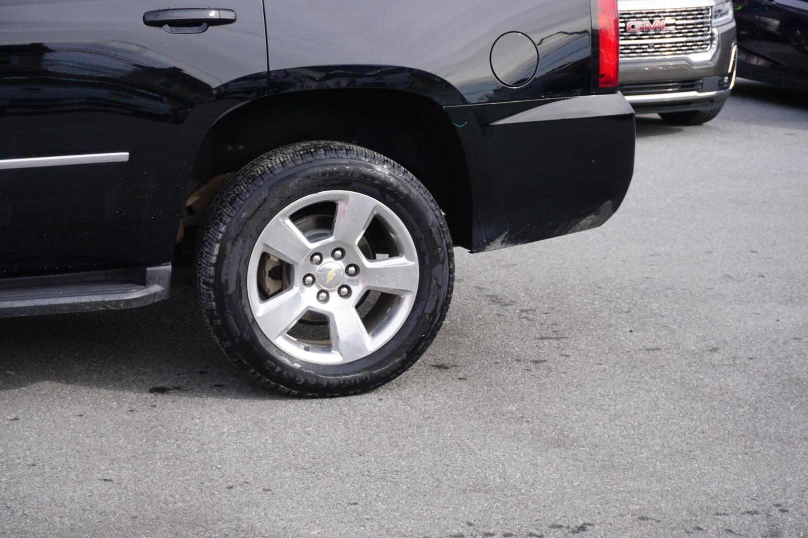 2015 Black /Cocoa/Dune CHEVROLET TAHOE LT (1GNSKBKC3FR) with an EcoTec3 5.3L V-8 gasoline direct injection engine, located at 312 Centre Ave, Schuylkill Haven, PA, 17972, (570) 593-5278, 40.638130, -76.177383- Photo#8