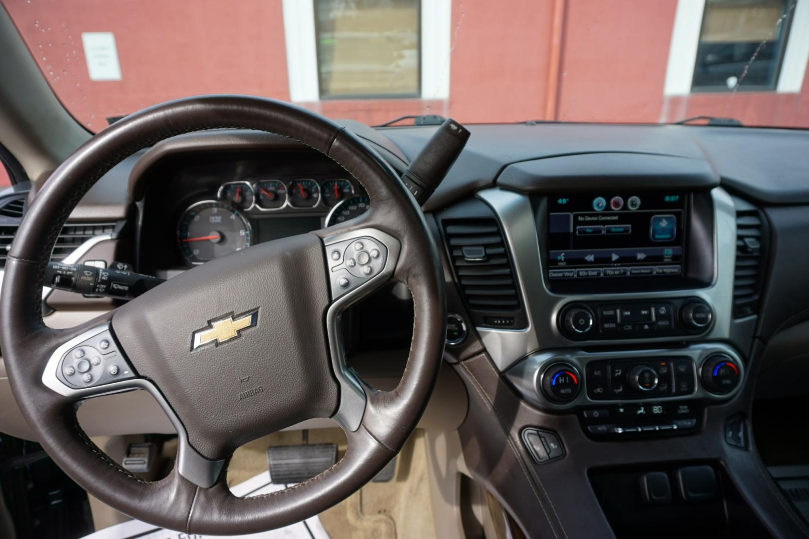 2015 Black /Cocoa/Dune CHEVROLET TAHOE LT (1GNSKBKC3FR) with an EcoTec3 5.3L V-8 gasoline direct injection engine, located at 312 Centre Ave, Schuylkill Haven, PA, 17972, (570) 593-5278, 40.638130, -76.177383 - Photo#36
