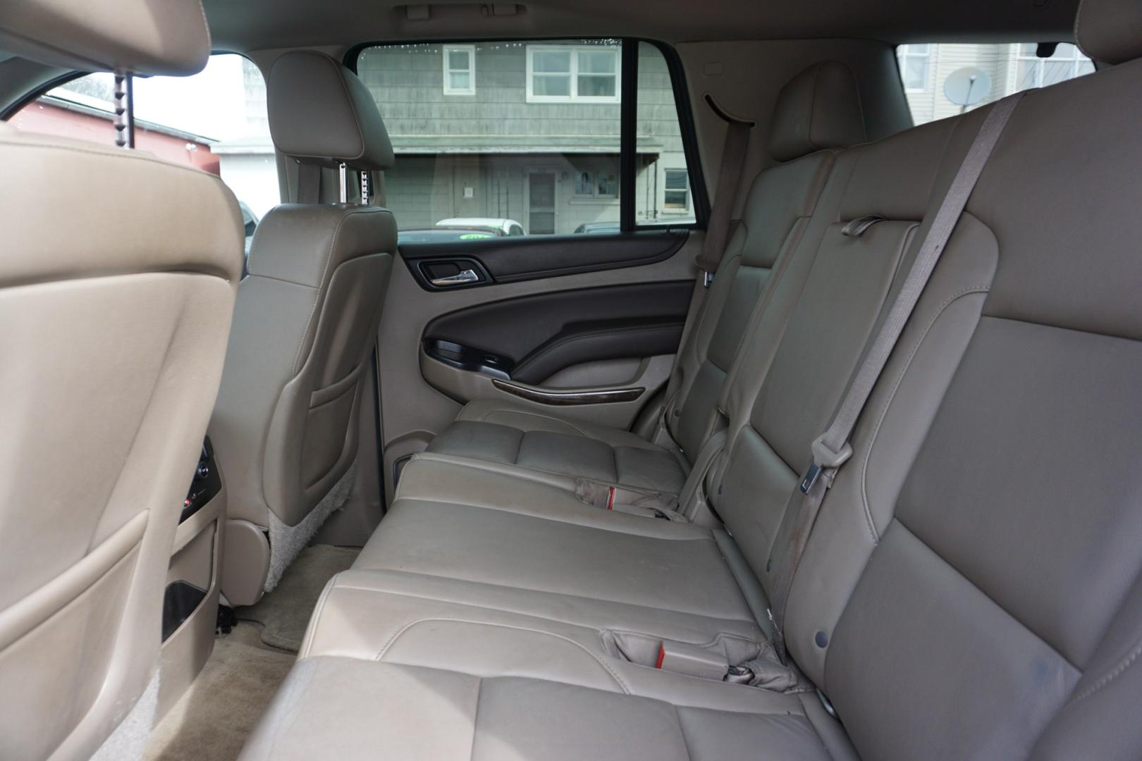 2015 Black /Cocoa/Dune CHEVROLET TAHOE LT (1GNSKBKC3FR) with an EcoTec3 5.3L V-8 gasoline direct injection engine, located at 312 Centre Ave, Schuylkill Haven, PA, 17972, (570) 593-5278, 40.638130, -76.177383 - Photo#37