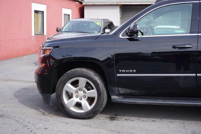 2015 Black /Cocoa/Dune Chevrolet Tahoe LT (1GNSKBKC3FR) with an EcoTec3 5.3L V-8 gasoline direct injection engine, located at 312 Centre Ave, Schuylkill Haven, PA, 17972, (570) 593-5278, 40.638130, -76.177383 - Photo#2